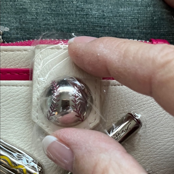 Betsey Johnson Hit Me Up White and Pink Bifold Wallet NWT - Picture 6 of 8